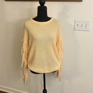 NWT Simplee Sweater W/Fringe Sleeves, Sz. M.